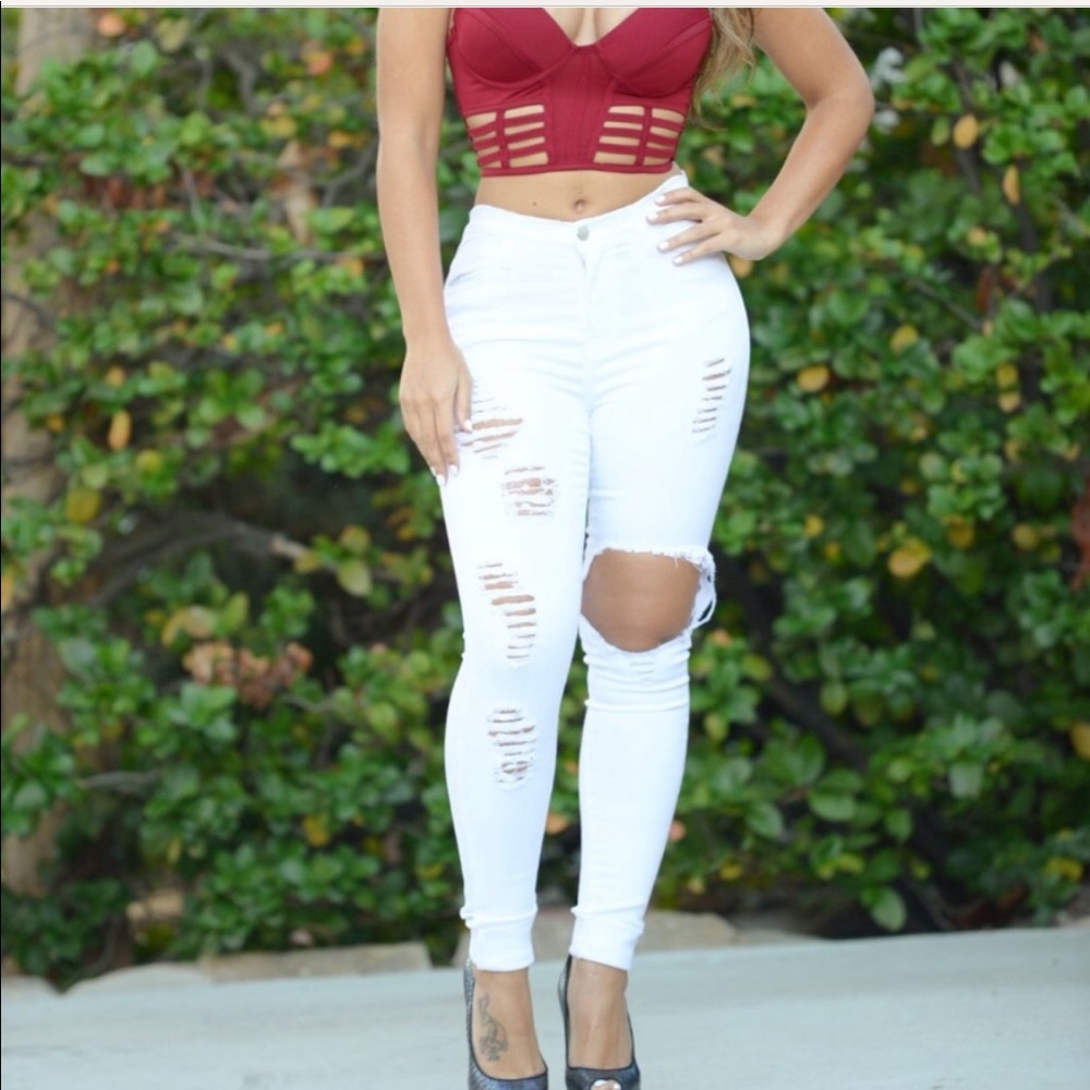 NWT Glistening Destroyed Jeans